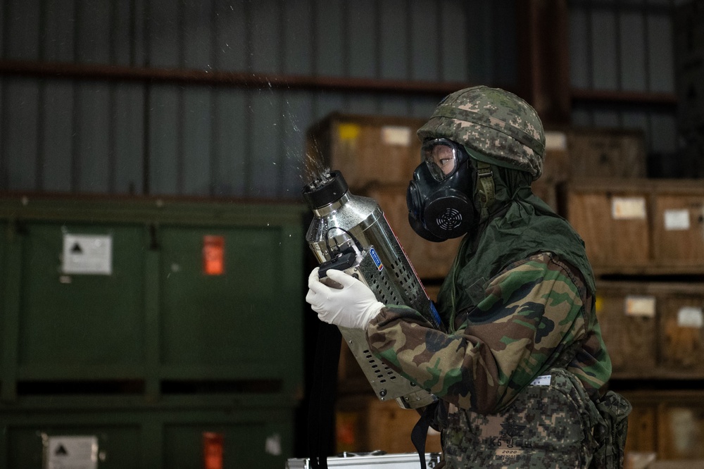 ROKAF, 51st FW showcase CBRN capabilities