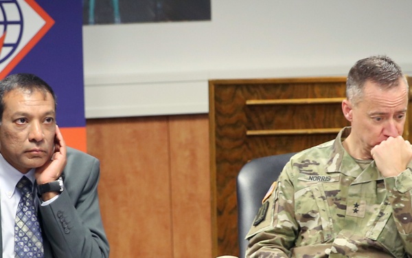 Army CIO visits 2d TSB