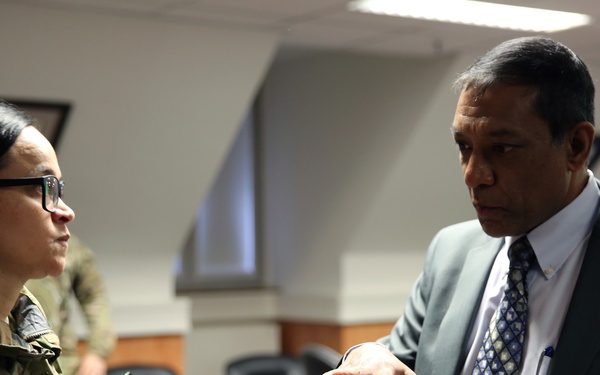 Army CIO visits 2d TSB