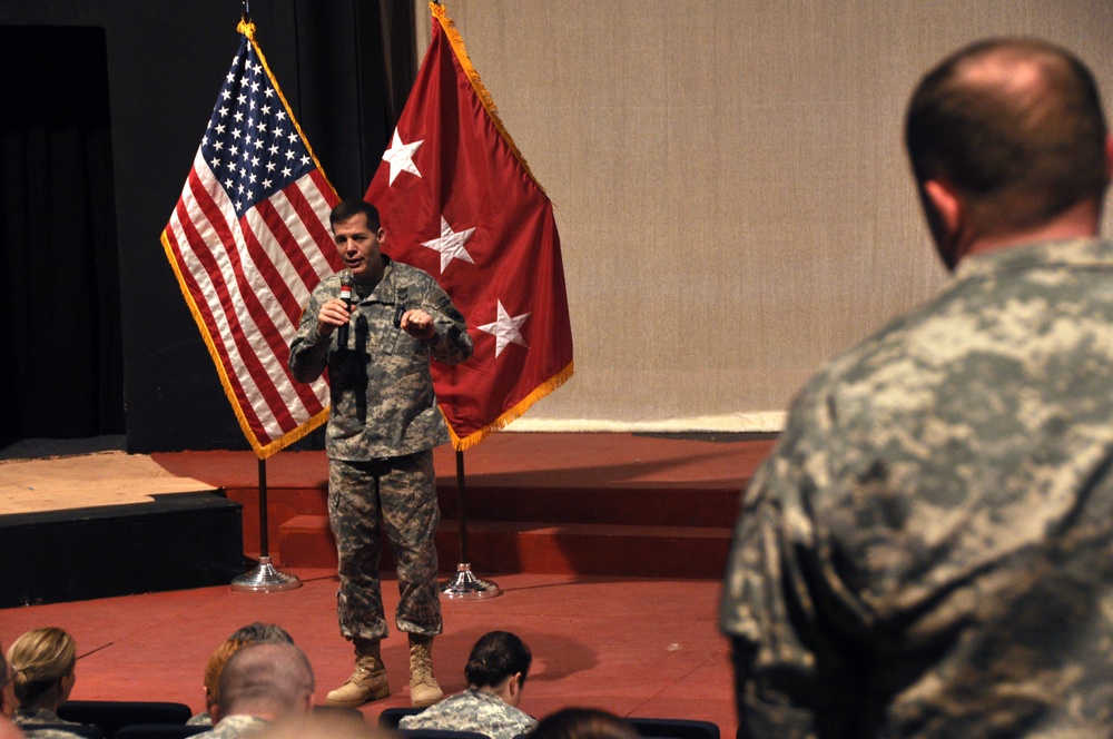 Chief of U.S. Army Reserve visits AFRICOM, meets key leaders
