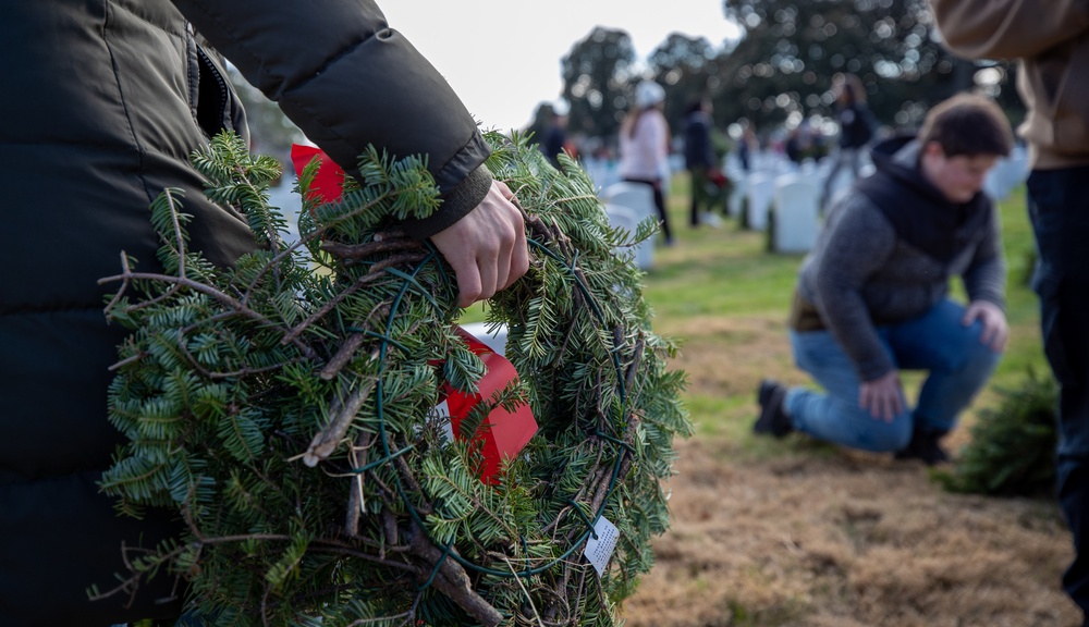 DVIDS - Images - Wreath Across America At Hampton National Cemetery ...