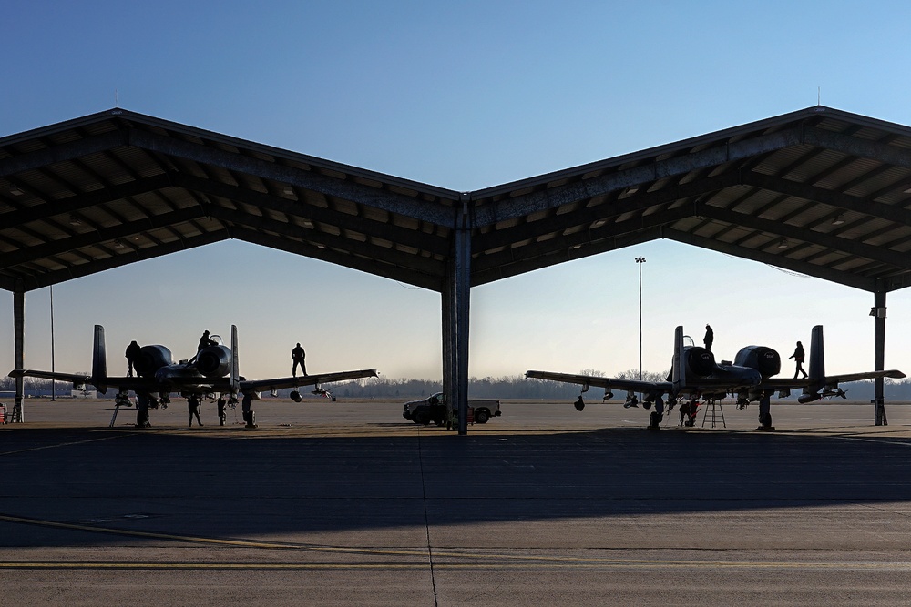 127th AMXS Performs Post-Flight Maintenance on A-10s at Selfridge