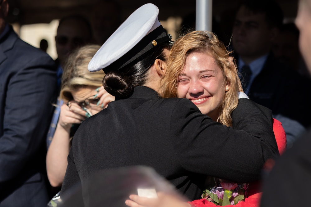 Command Master Chief Petty Officer Carrie Weser Retires from Navy