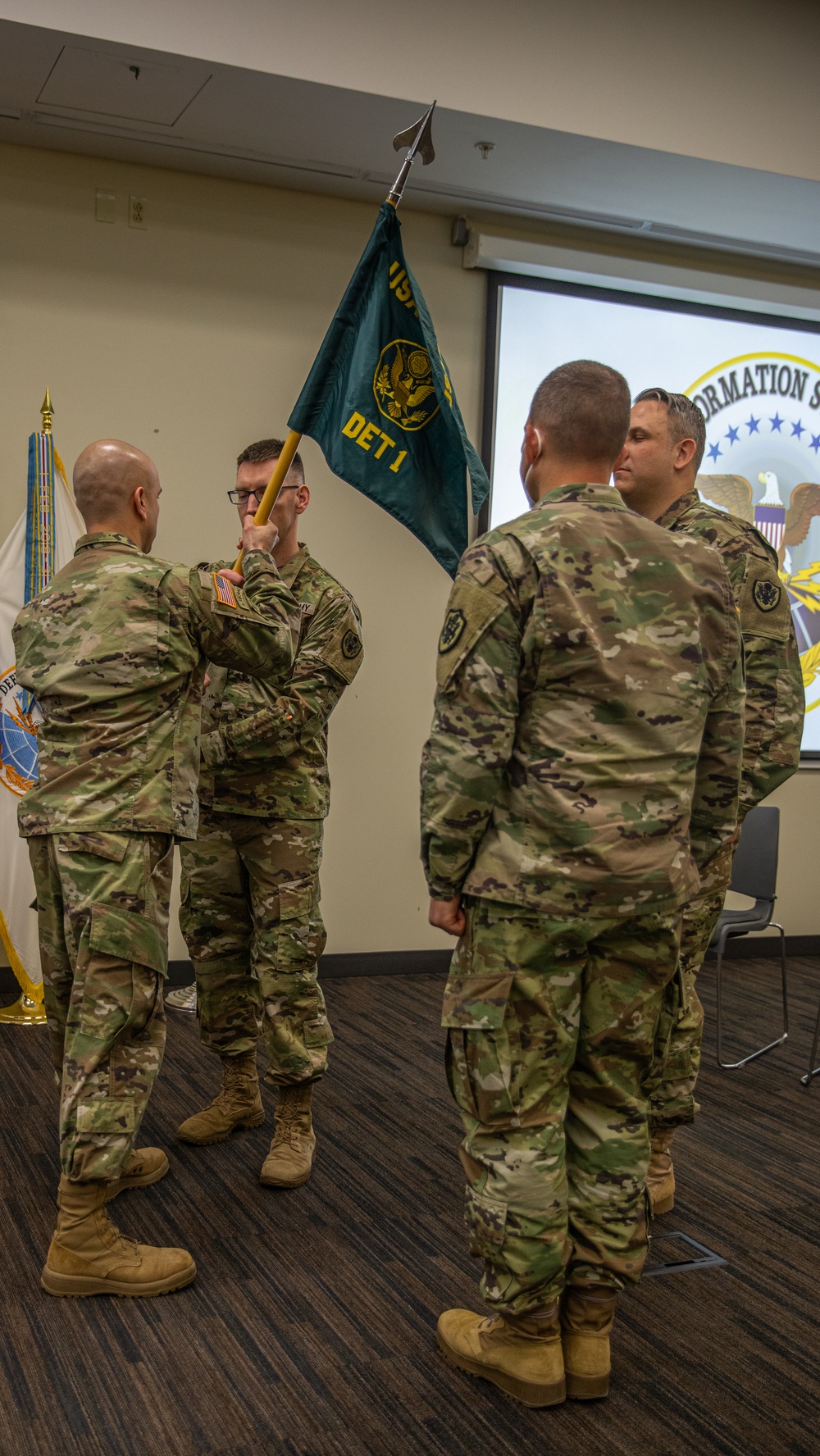 DISA ARE Det. 1 Change of Command