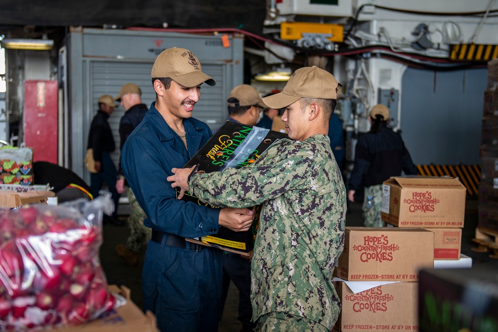 USS Boxer Onloads Food Supplies