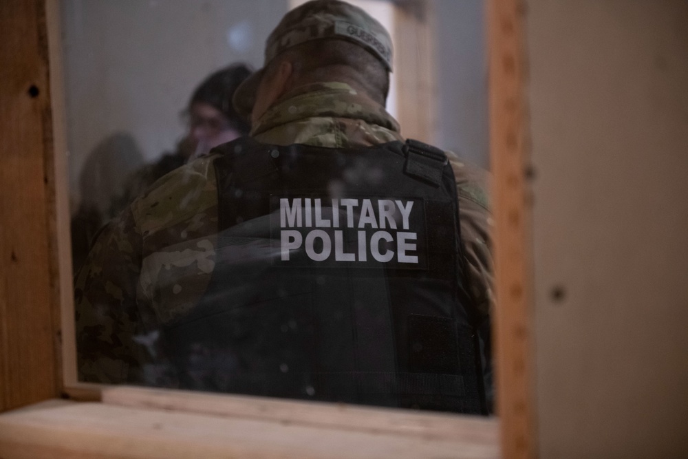 Practice Makes Professionals: Washington National Guard MPs train for active shooter situation