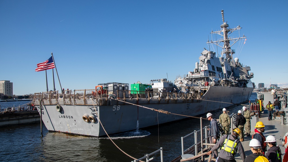 USS Laboon (DDG 58) Conducts Emergent Docking