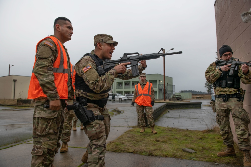Practice Makes Professionals: Washington National Guard MPs train for active shooter situation
