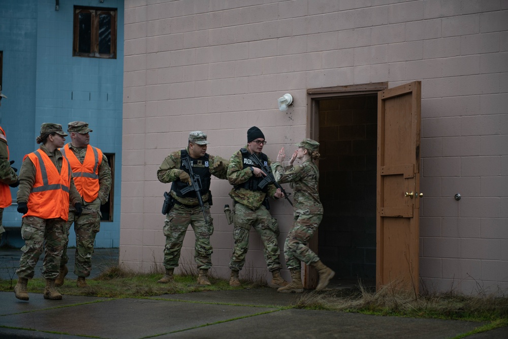 Practice Makes Professionals: Washington National Guard MPs train for active shooter situation