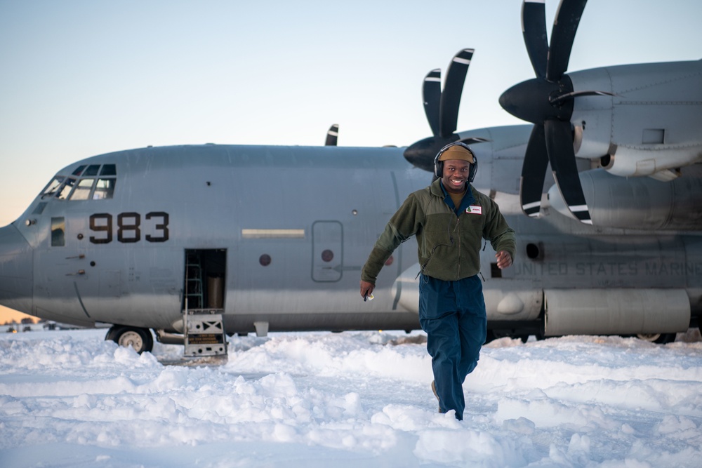 Toys for Tots 2022: Aviation Maintenance