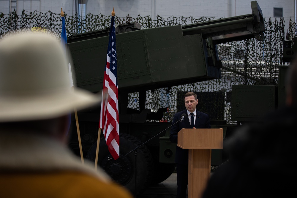 U.S. Army Showcases HIMARS in Estonia