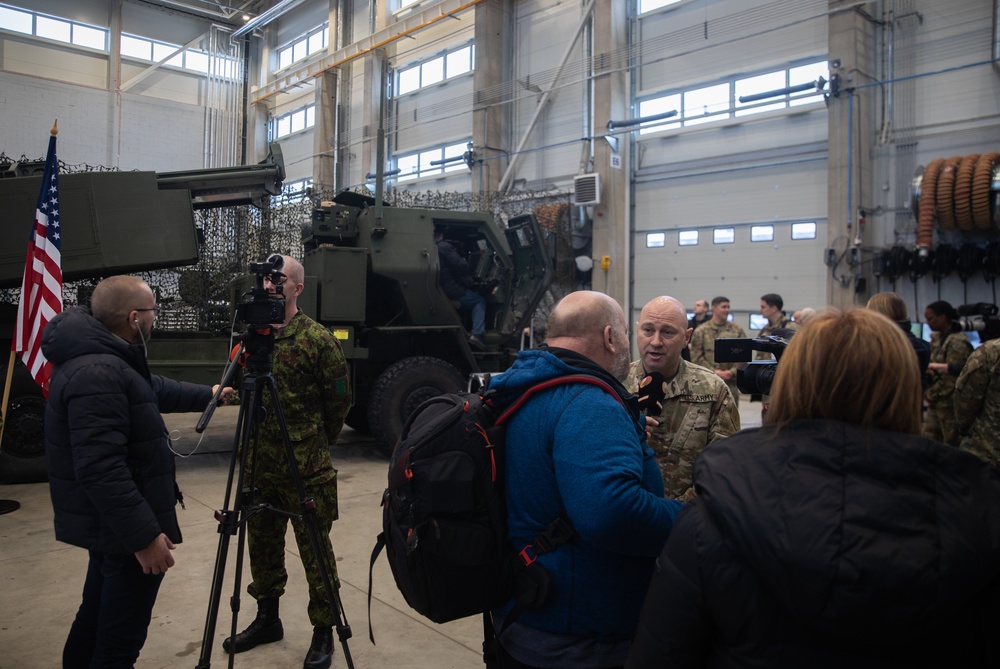 U.S. Army Showcases HIMARS in Estonia