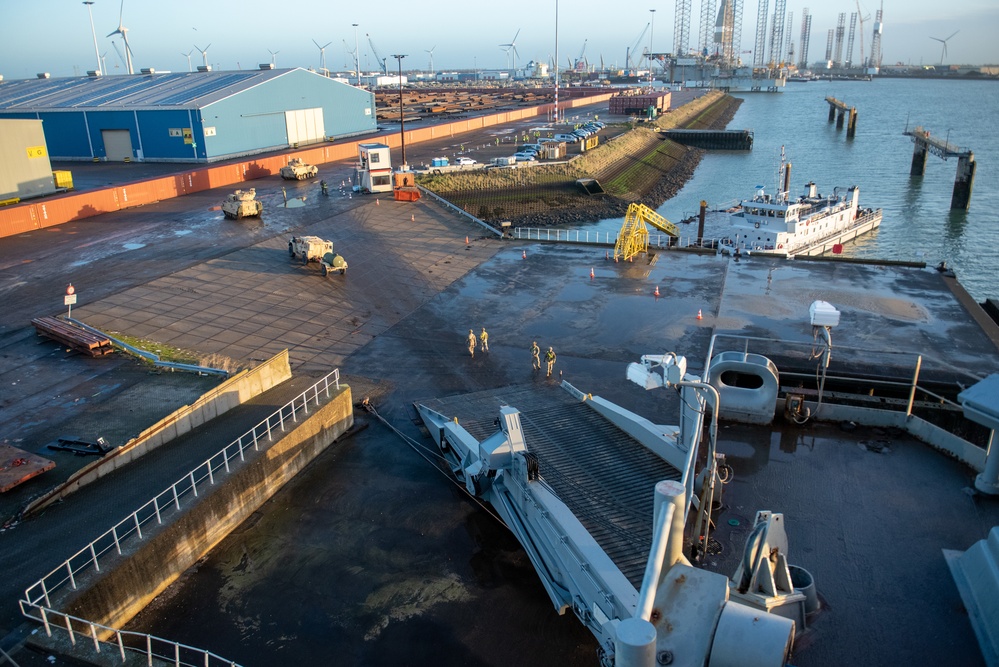 Operation “Atlantic Resolve” arrives at the Port of Vlissingen