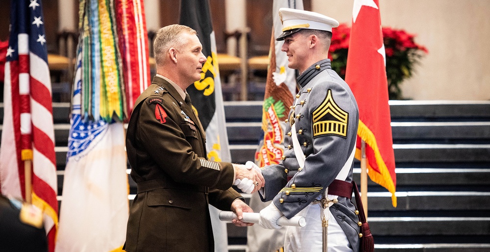 West Point graduates 14 more cadets from Class of 2022