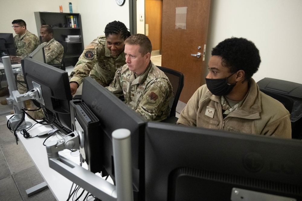 Maryland First in the Air National Guard to Certify a Cyber Protection Team on Live Network