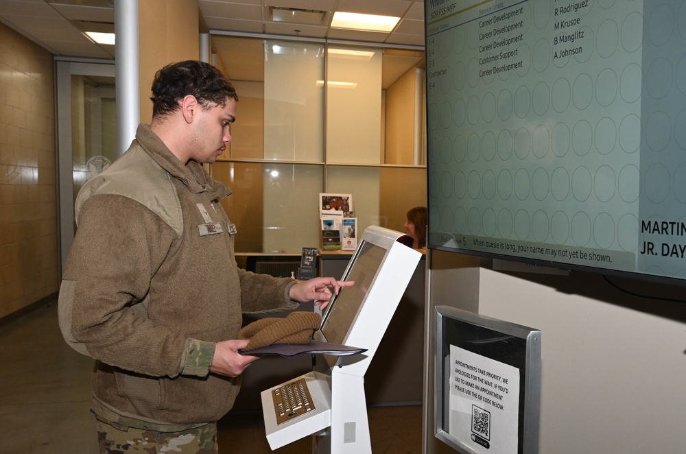 DynaTouch Queue Kiosk