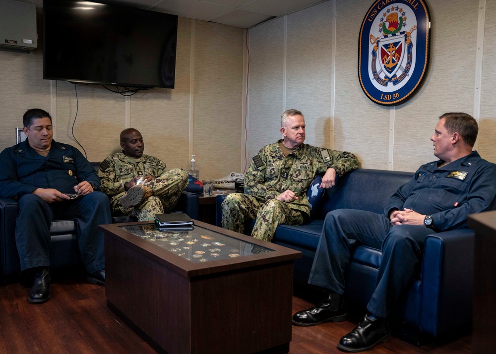 Commander, U.S. 2nd Fleet Visits USS Carter Hall