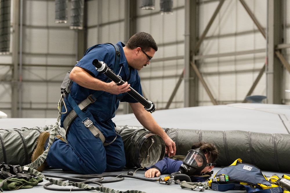 436th MXS aircraft fuel systems repair technicians don’t fuel around