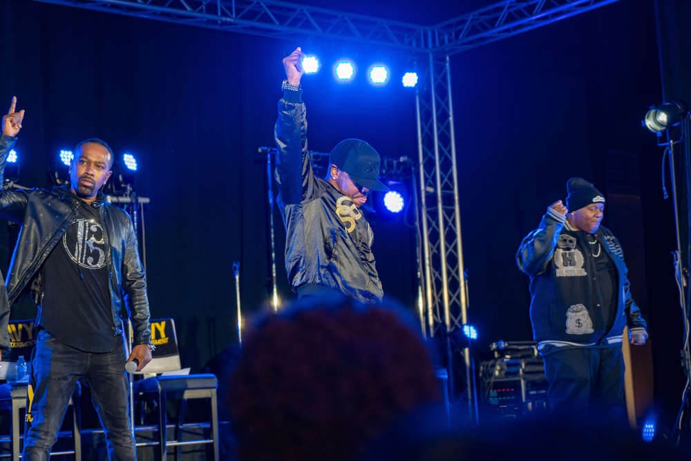 Armed Forces Entertainment Hosts Dru Hill Concert in Yokosuka