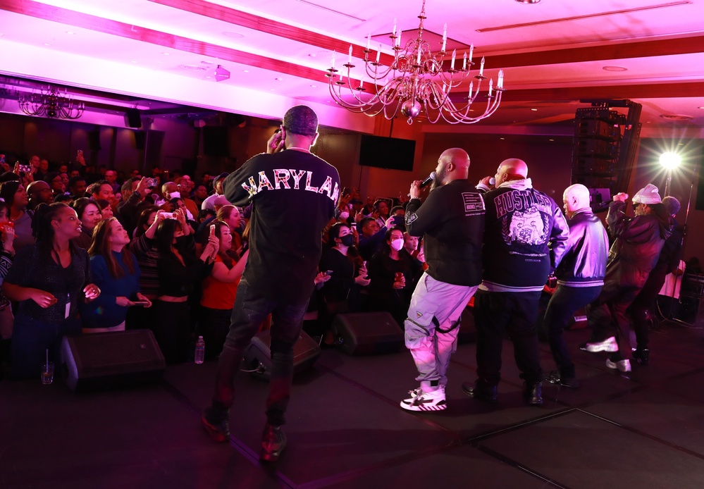 Hit R&amp;B group Dru Hill puts on soulful, energetic show at Camp Zama