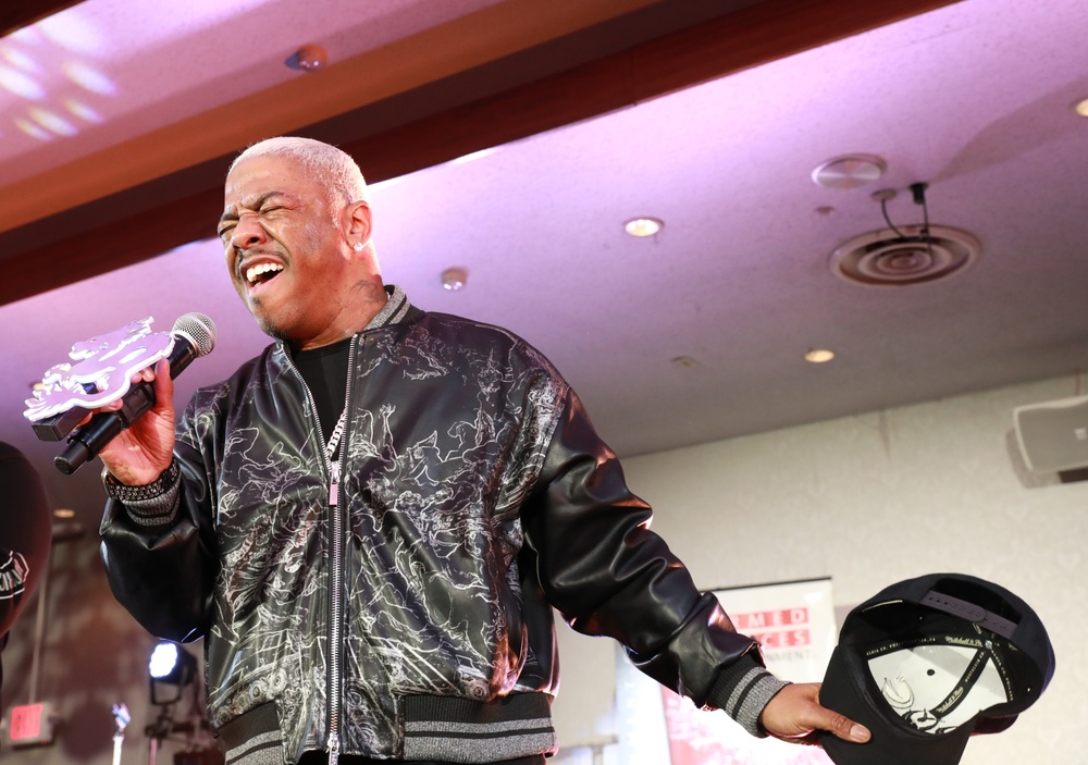 Hit R&amp;B group Dru Hill puts on soulful, energetic show at Camp Zama