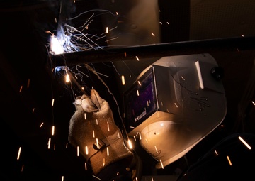 USS Makin Island Wins Navy Excellence Awards