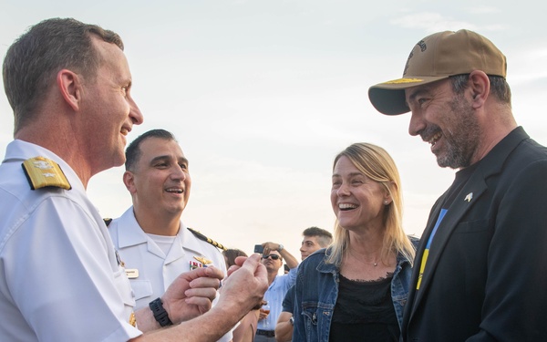 U.S. Embassy in Singapore Hosts Reception on Makin Island