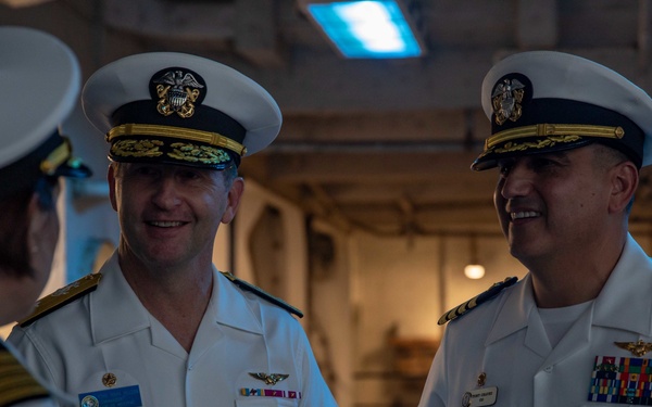 Logistics Group Western Pacific/Task Force 73 visits Makin Island