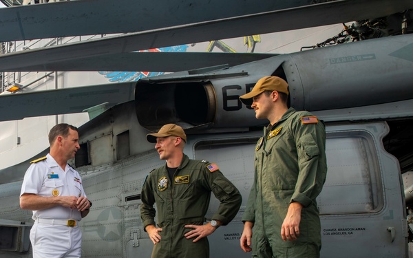 Logistics Group Western Pacific/Task Force 73 visits Makin Island