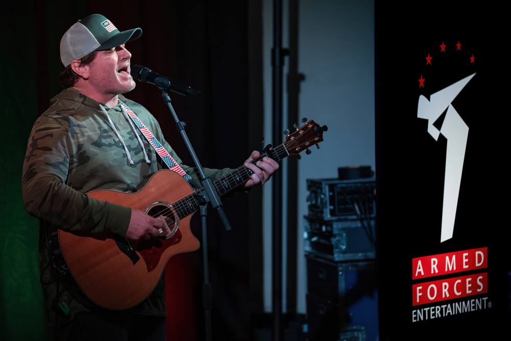 Armed Forces Entertainment Presents Jerrod Niemann Unplugged for Soldiers in Poland