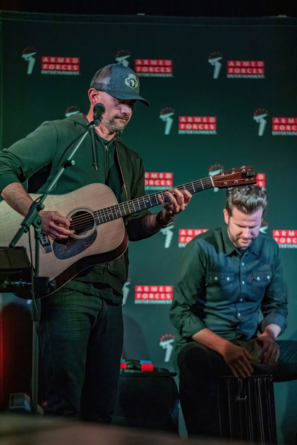 Armed Forces Entertainment Presents Jerrod Niemann Unplugged for Soldiers in Poland
