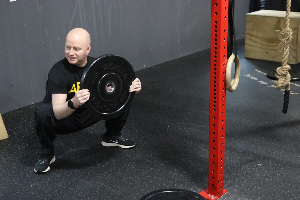 88th RD Soldiers train at Cross Fit gym