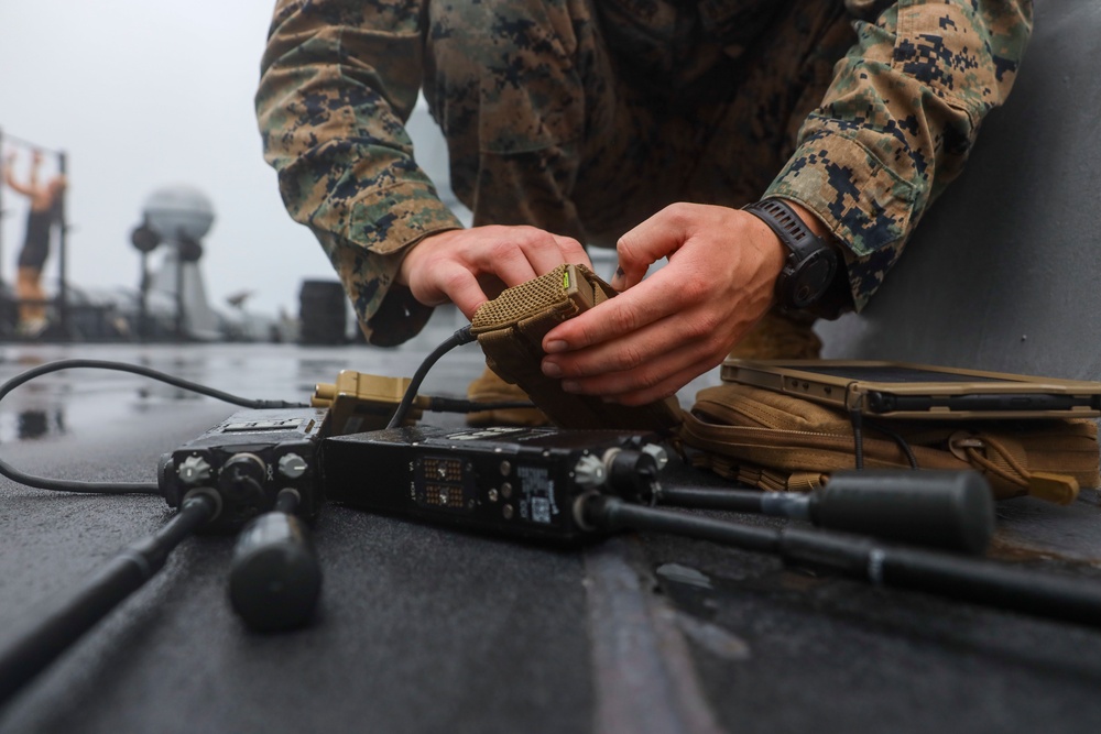 13th MEU ANGLICO set up Link 16 aboard USS Anchorage