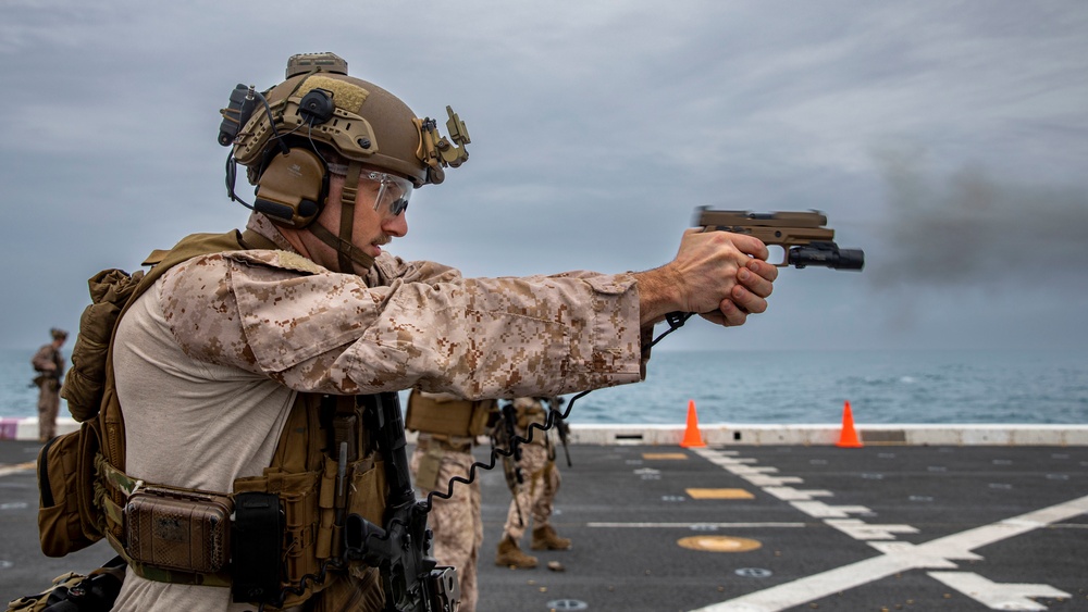 13th MEU Maritime Raid Force Deck Shoot aboard USS Anchorage