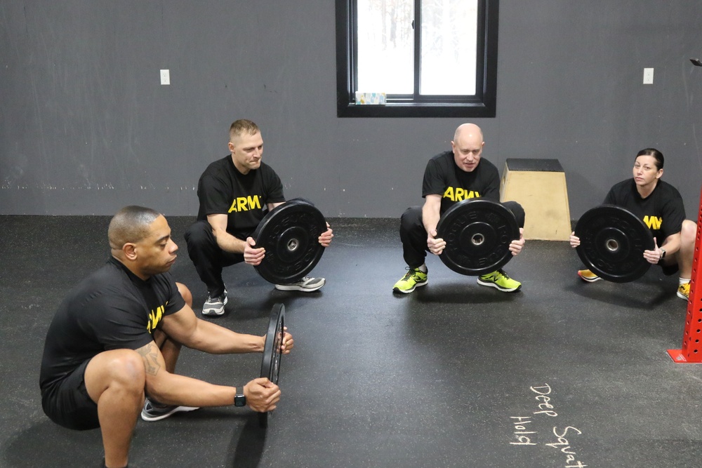 Reserve Soldiers train at Cross Fit gym