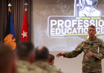 Hokanson to Army Guard Leaders: Tell Our Story