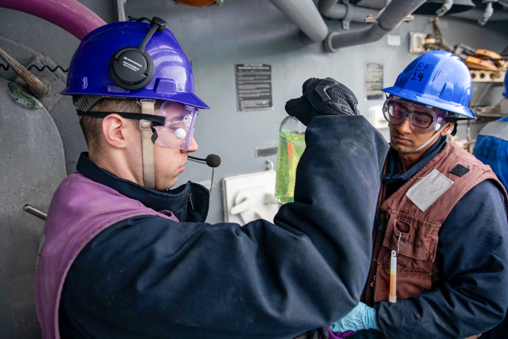USS Leyte Gulf (CG 55) Daily Operations