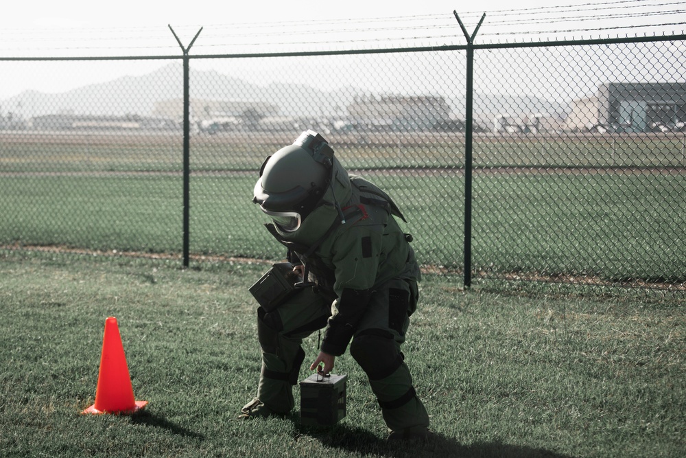 EOD Bomb Suit Agility Test