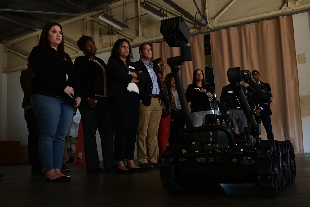 Tampa Civic leaders experience MacDill