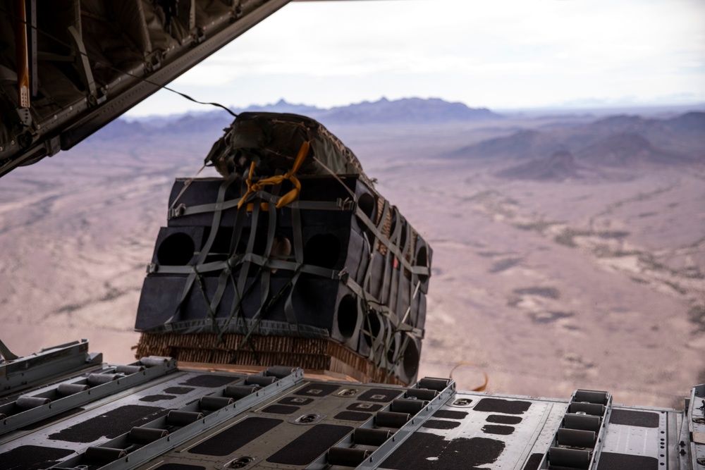 VMGR-152 Delivers Pallets and Personnel