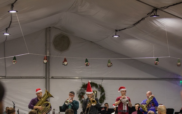 Big Red One Band Plays Christmas Show at Bolesławiec FOS