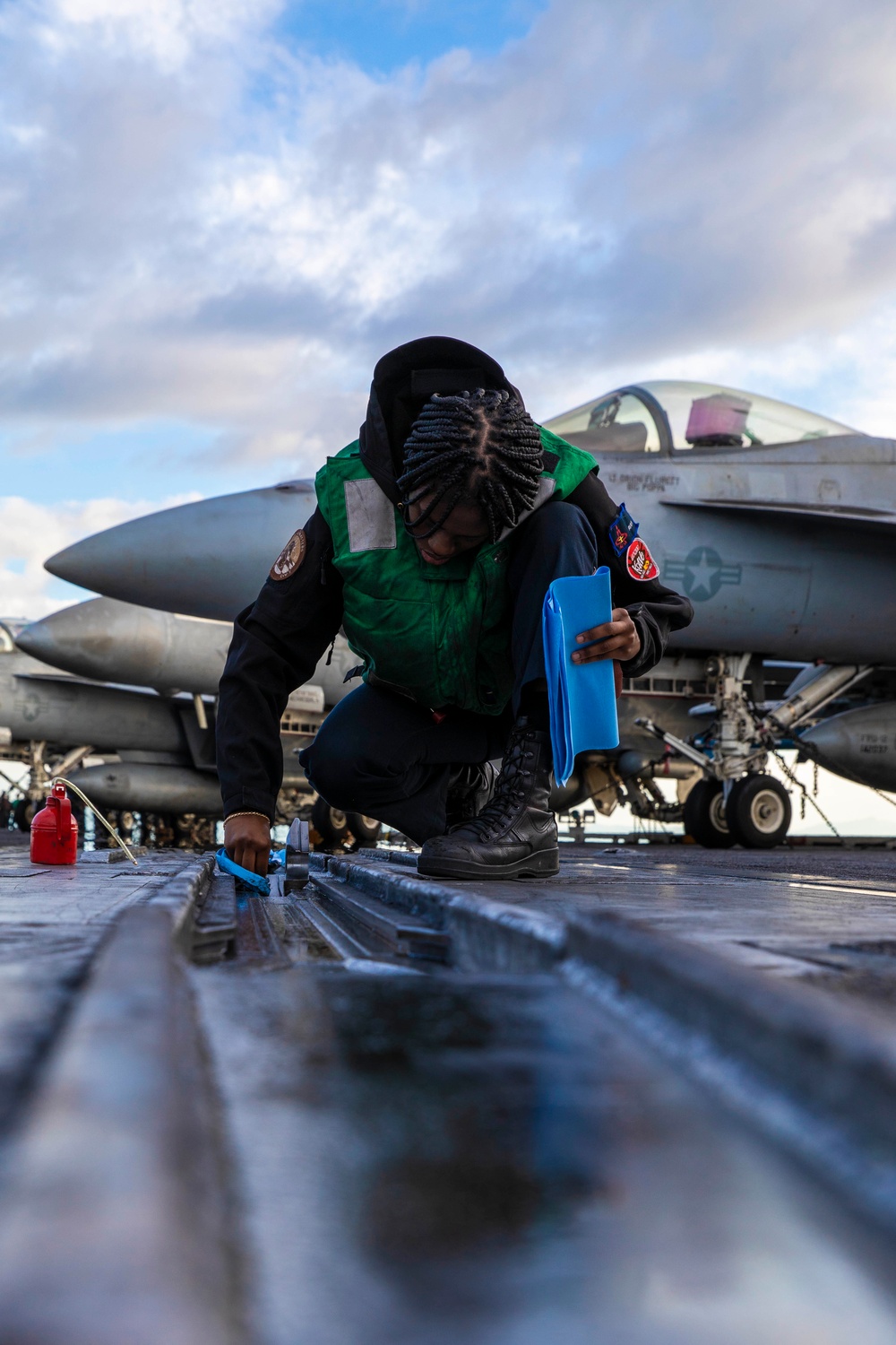 Daily Operations Aboard USS George H.W. Bush (CVN 77)