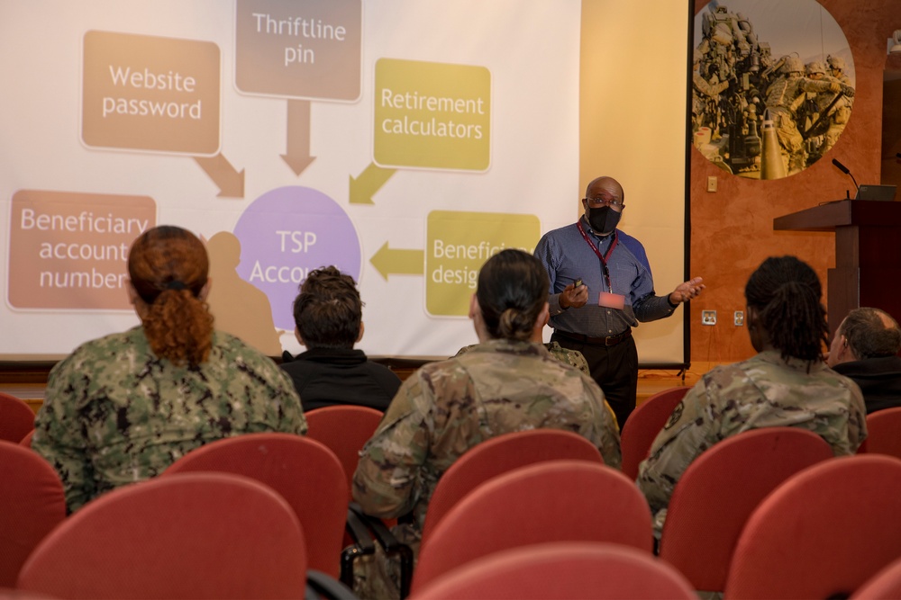 Fleet and Family Support Center Guides NMRC Sailors and Soldiers on Financial Health