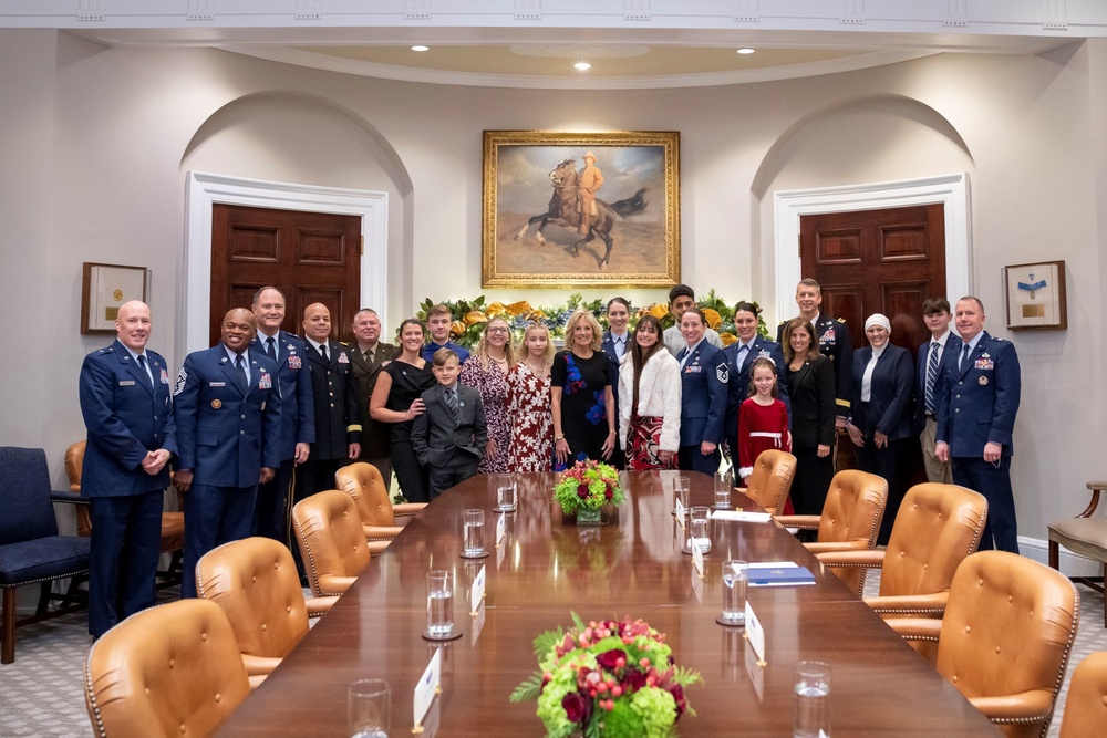 Oregon Guardsman Meets First Lady Jill Biden at White House Event Honoring National Guard