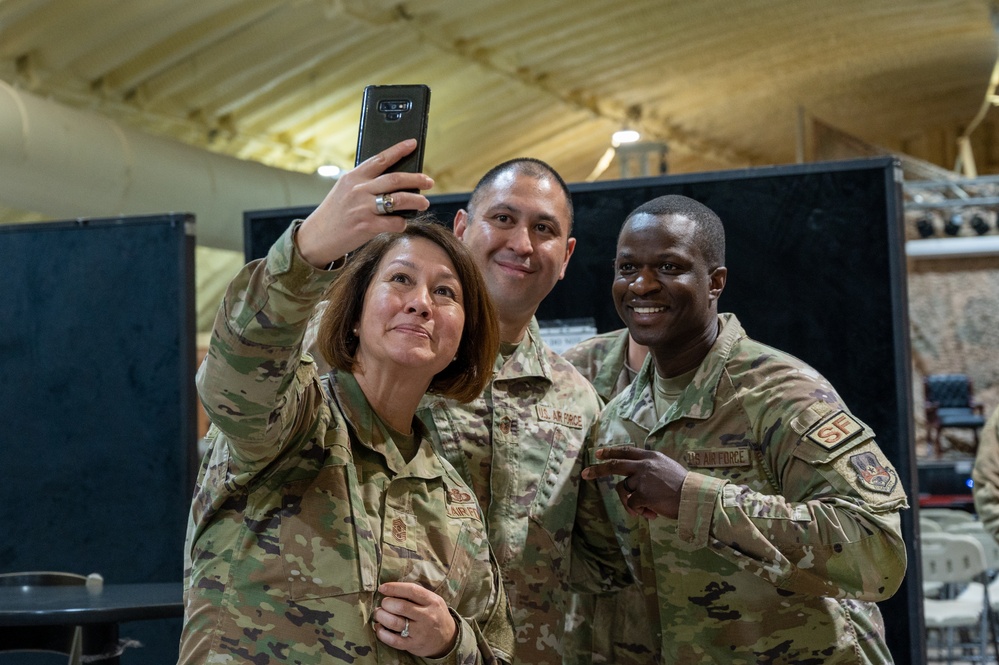 CSAF and CMSAF visit the Red Tails