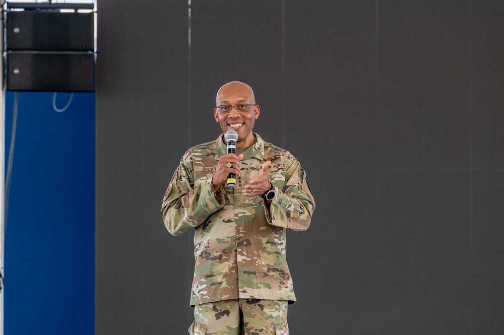 CSAF, CMSAF visit AUAB