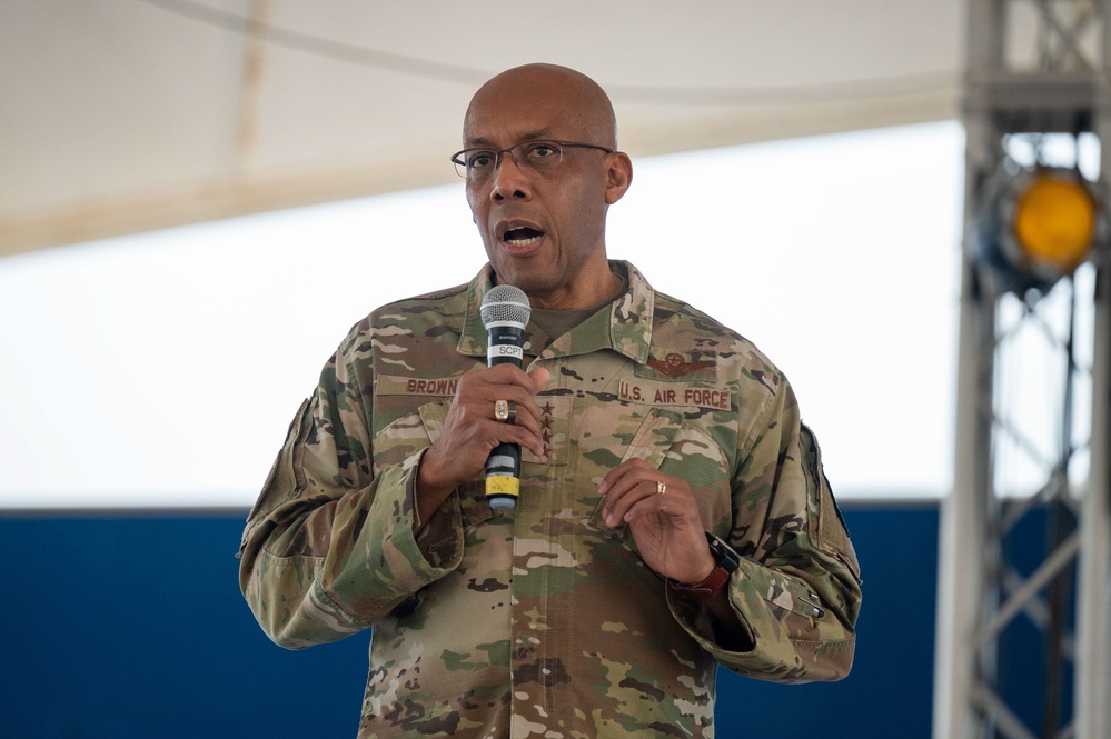 CSAF, CMSAF visit AUAB