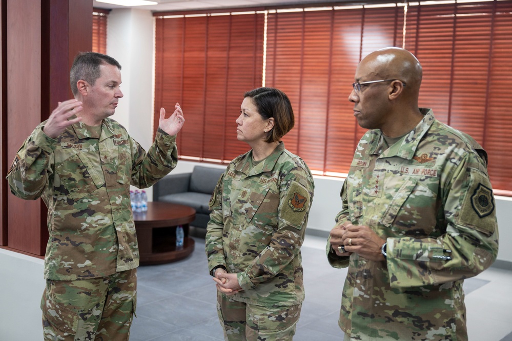 CSAF, CMSAF visit AUAB