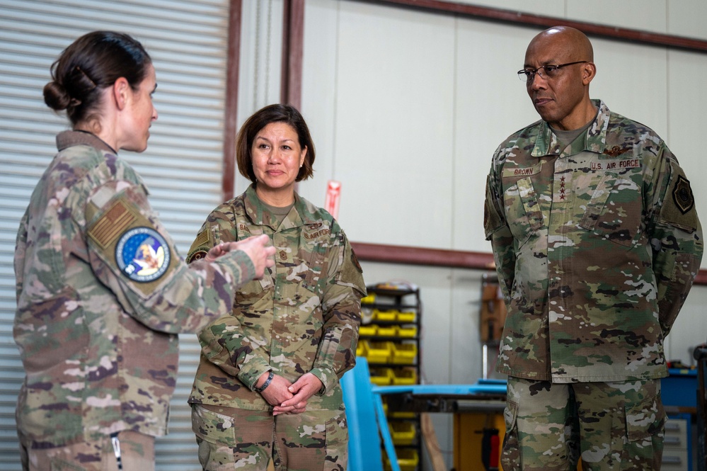 CSAF, CMSAF visit AUAB