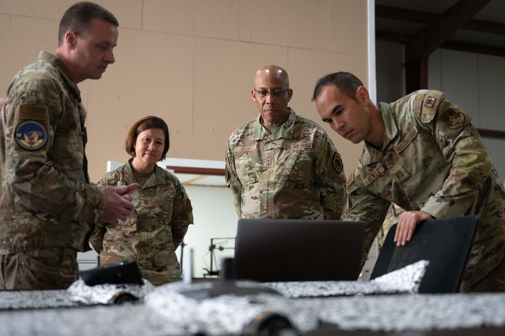 CSAF, CMSAF visit AUAB